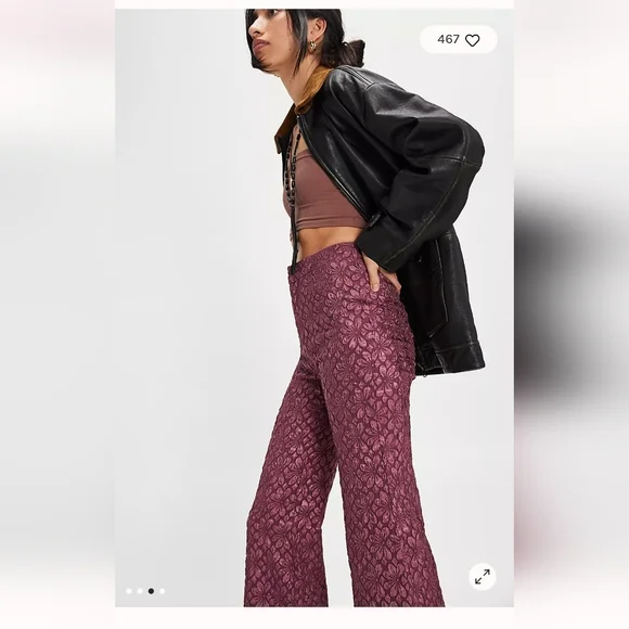 BNWT FREE PEOPLE RUNAWAY FLORAL FLARE PANTS- Size 6 - Picture 3 of 4